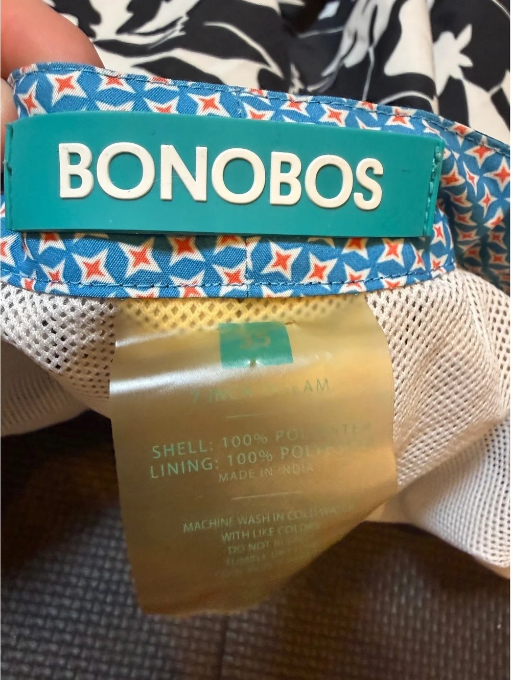 Bonobos men swim